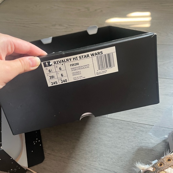 Adidas x Star Wars RARE - Picture 3 of 5